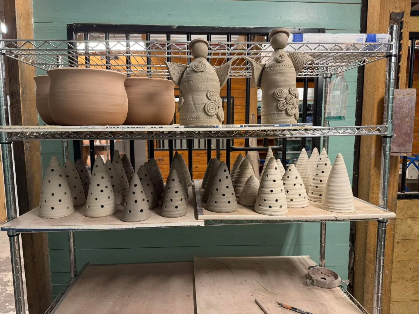 Getting ready for the holidays! 
#pottery #potteryofinstagram #potterystudio #potterylife #Christmas #christmasdecor #christmasiscoming #redbarnpotteryco
