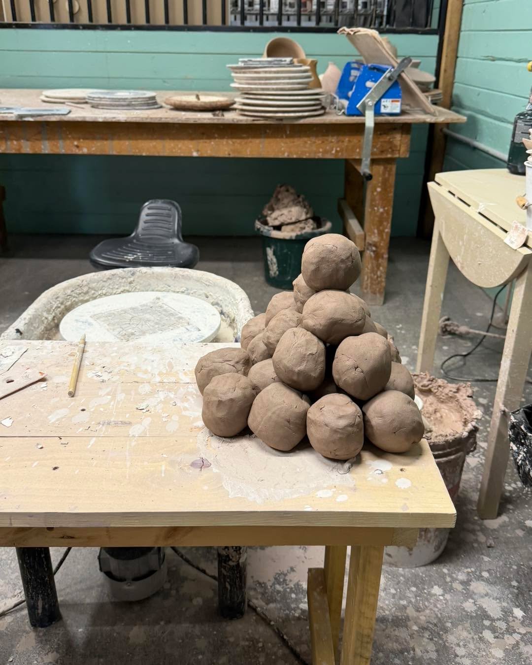 Some before and after photos from yesterday. 

#pottery #potterystudio #potteryofinstagram #redbarnpotteryco