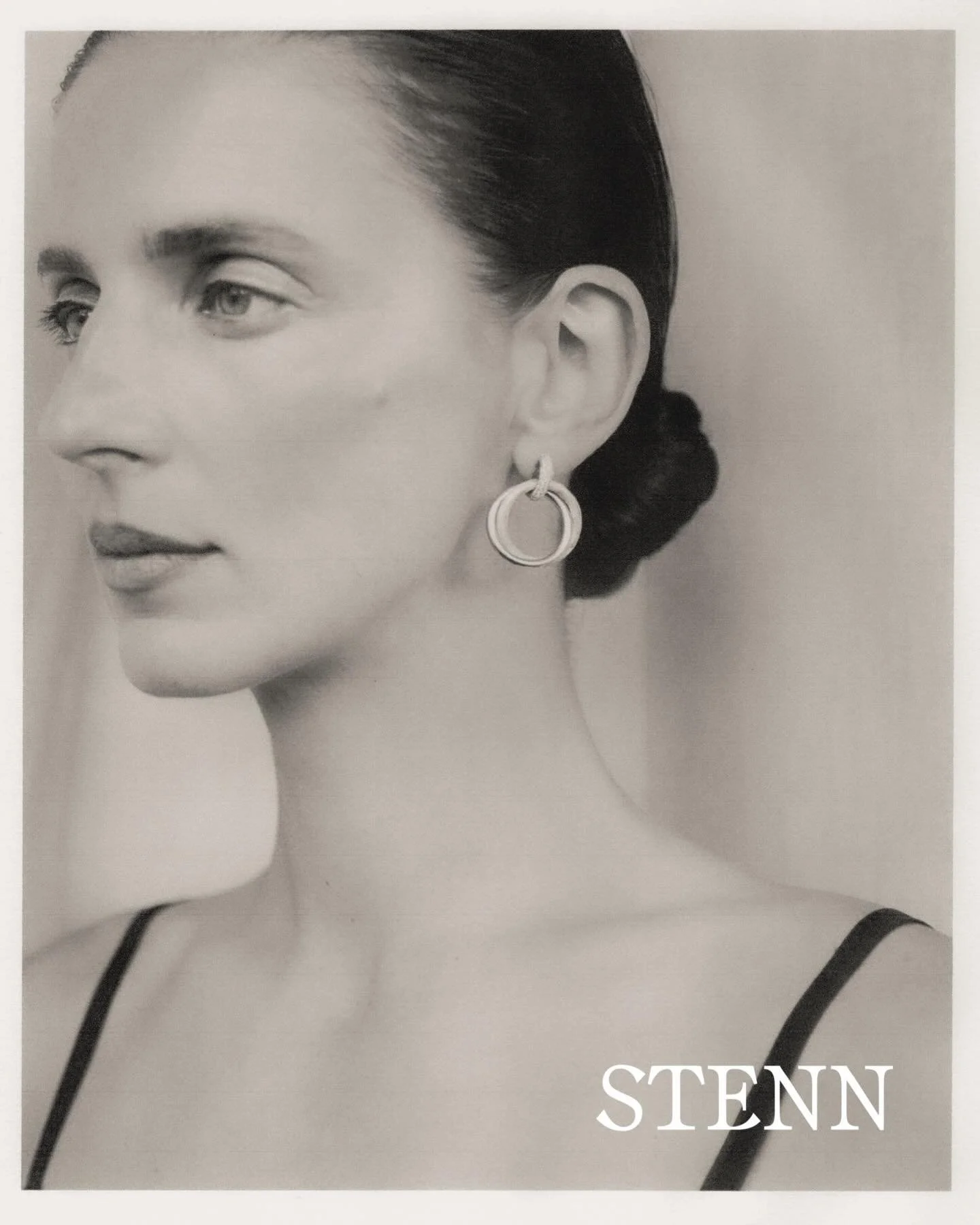 Campaign for @stennjewelry styled by me 

@lauren_leonie @emmavermaase @sannelegrasbleeker @ninavarga