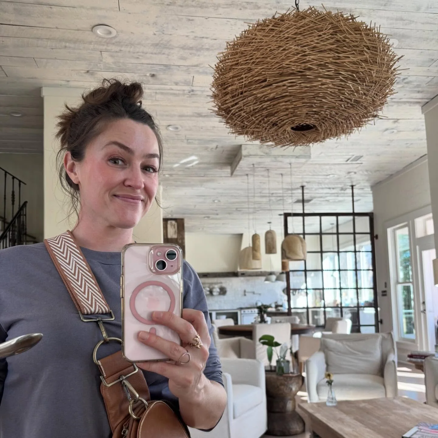 So long to this gorgeous kitchen - the cookbook photoshoots are DONE 😍 @momentos.by.chris I appreciate your work on this with me beyond words. @rick_wells_1962 thank you for the loveliest space!