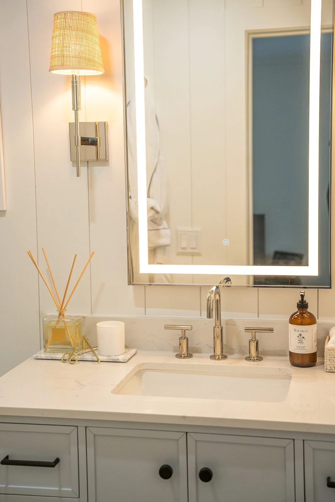 toilet interior design for house.jpg