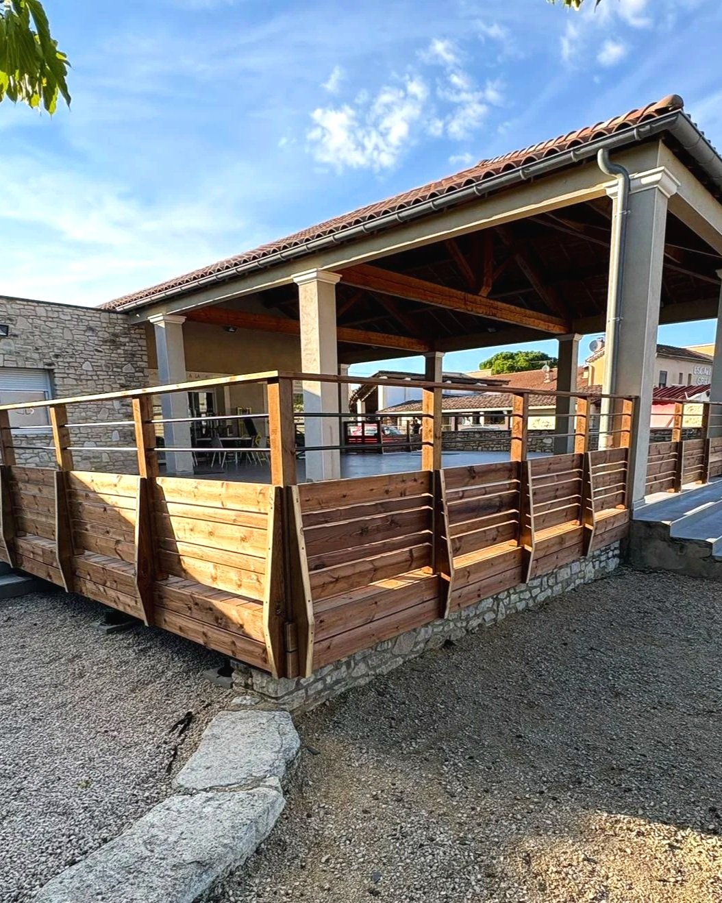 Balustruade en bois massif traité