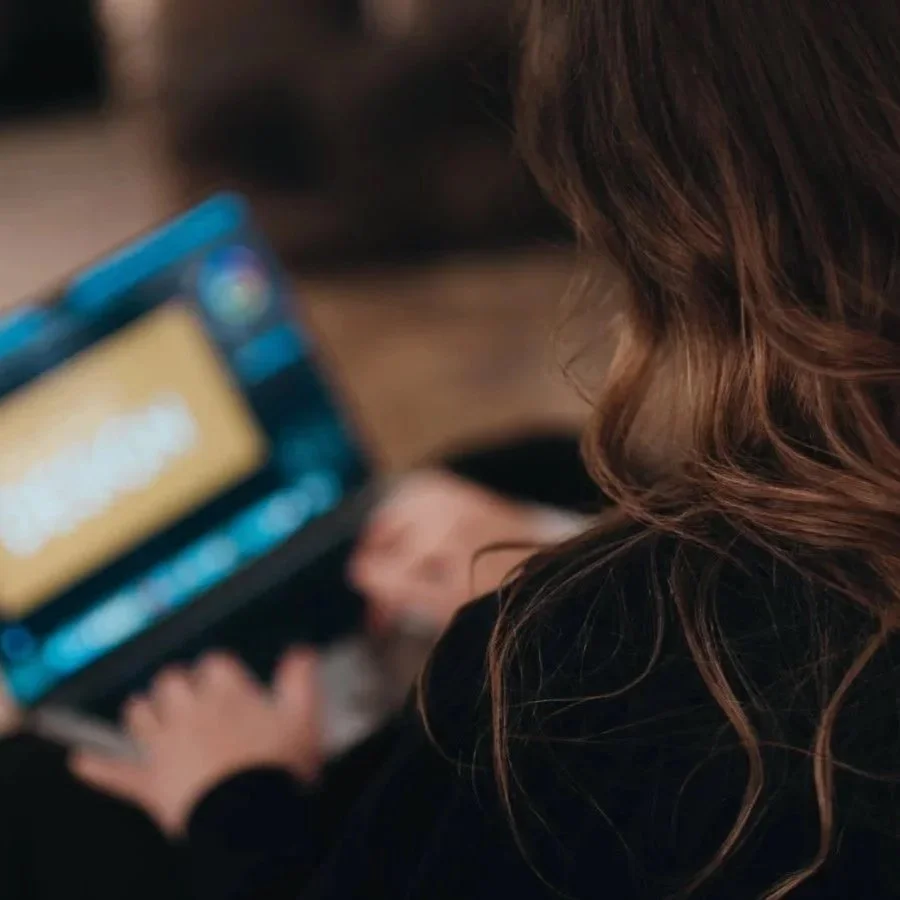 Stardust Media Studio – Graphic design for branding, visual identity, and digital content