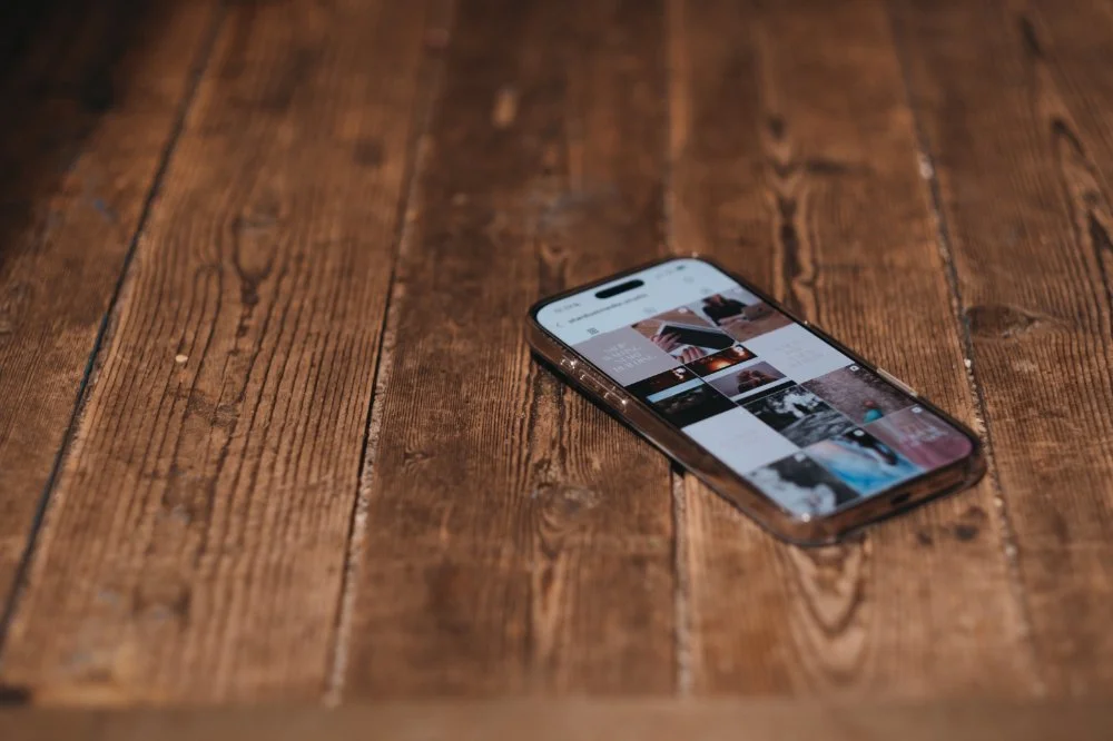 Social media branding experience for businesses