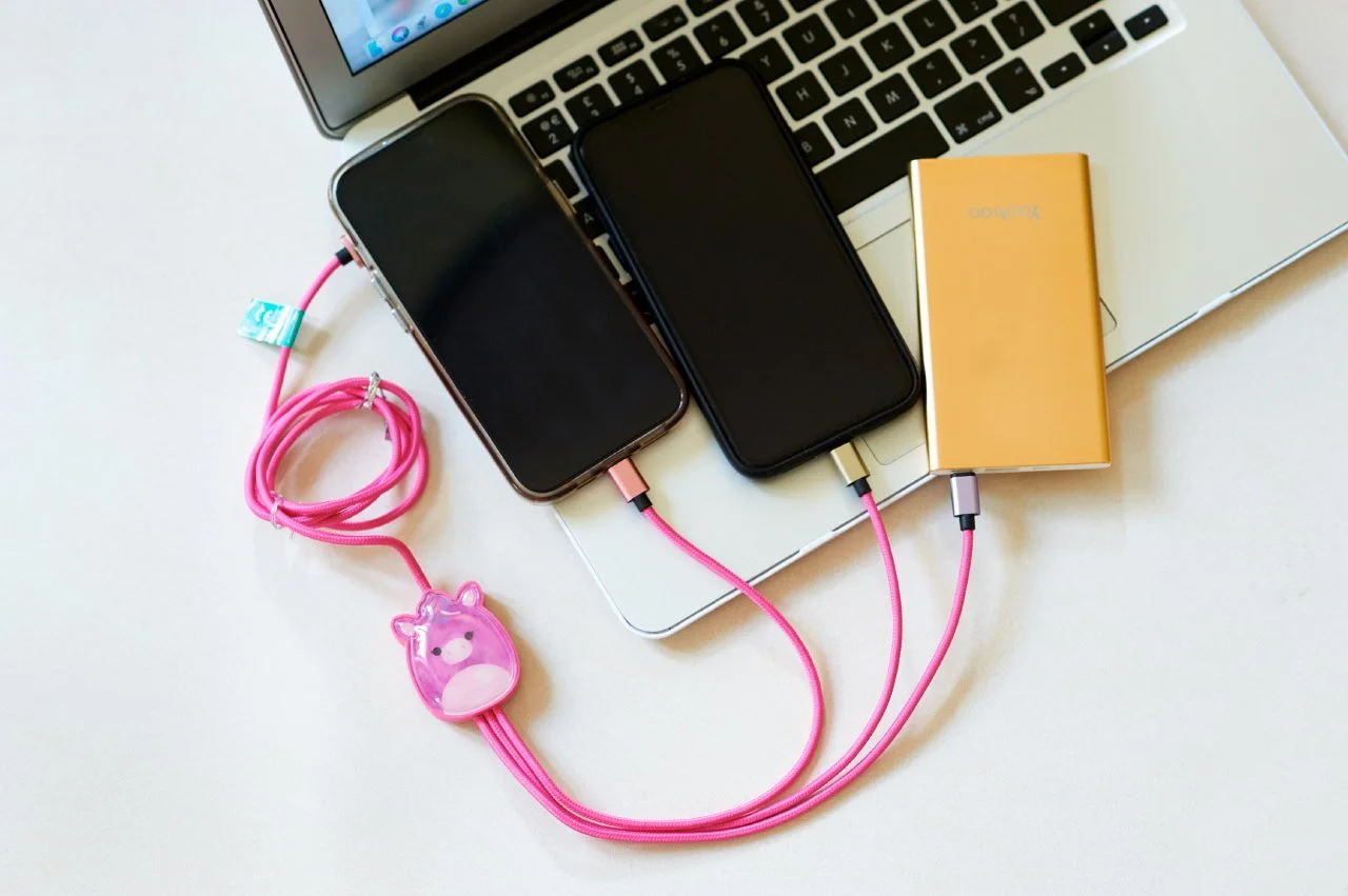 Squishmallows Lola 3-in-1 charging cable