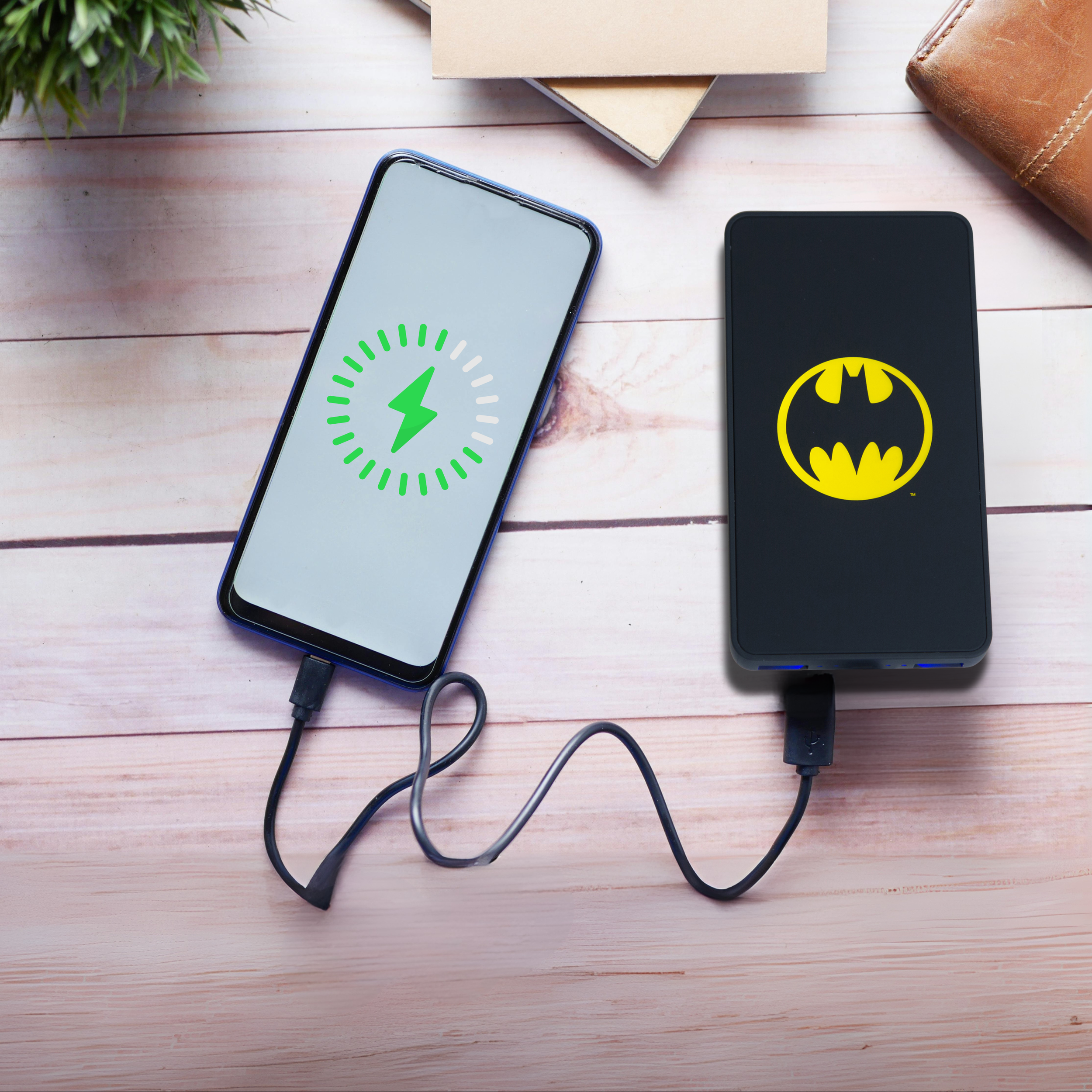 DC Batman 6,000mAh Light-Up Powerbank