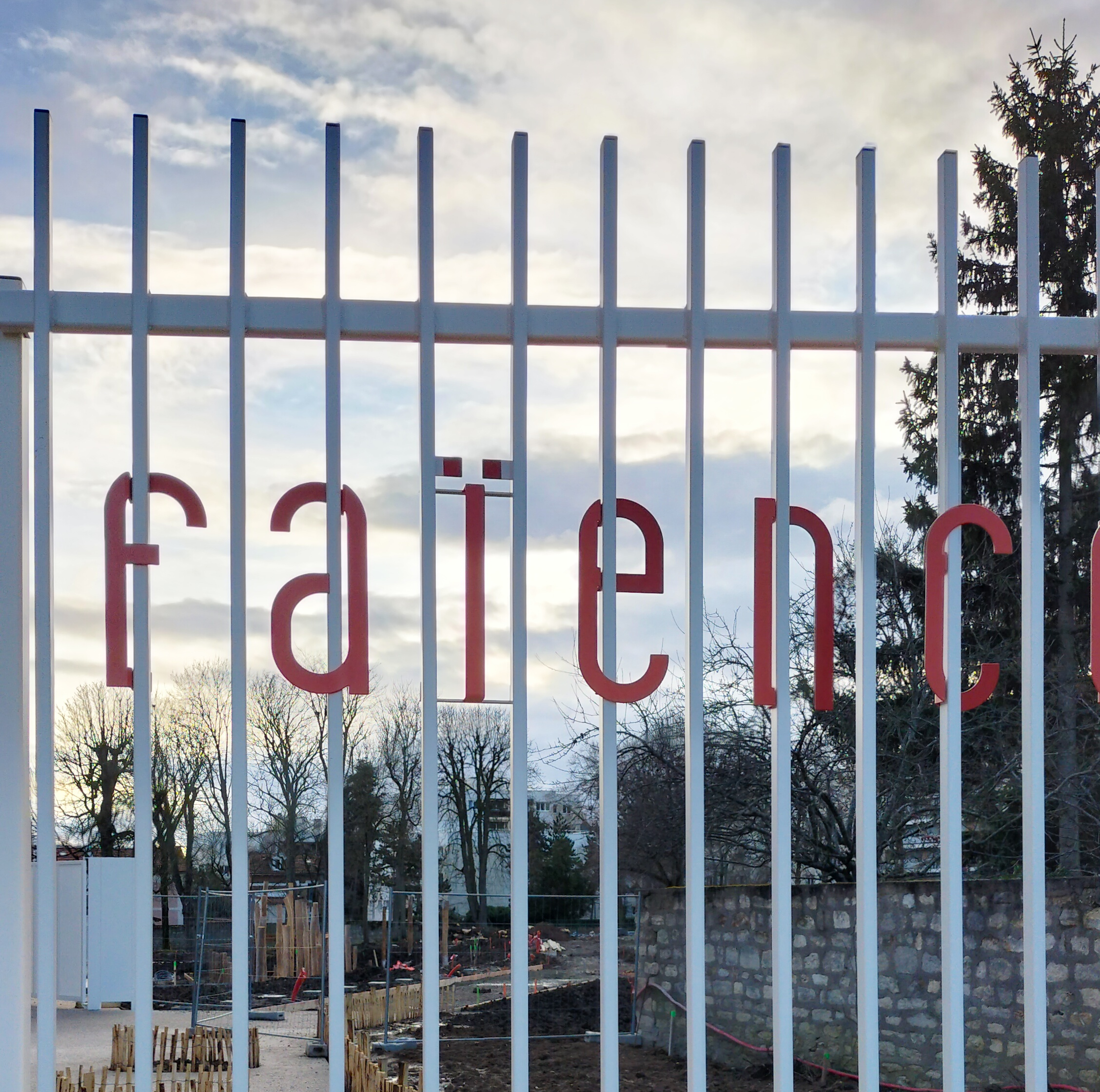 Diffusion du tract “Famille”