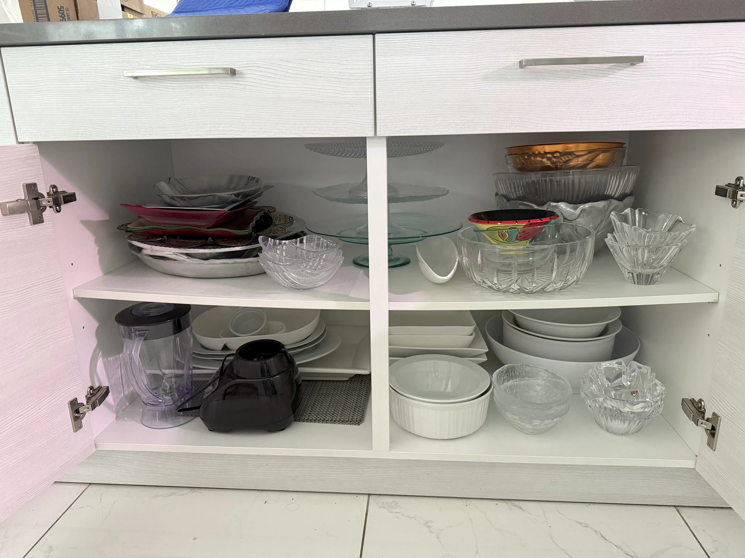 Entertainment Ware - After
Purged broken items, donated unused items