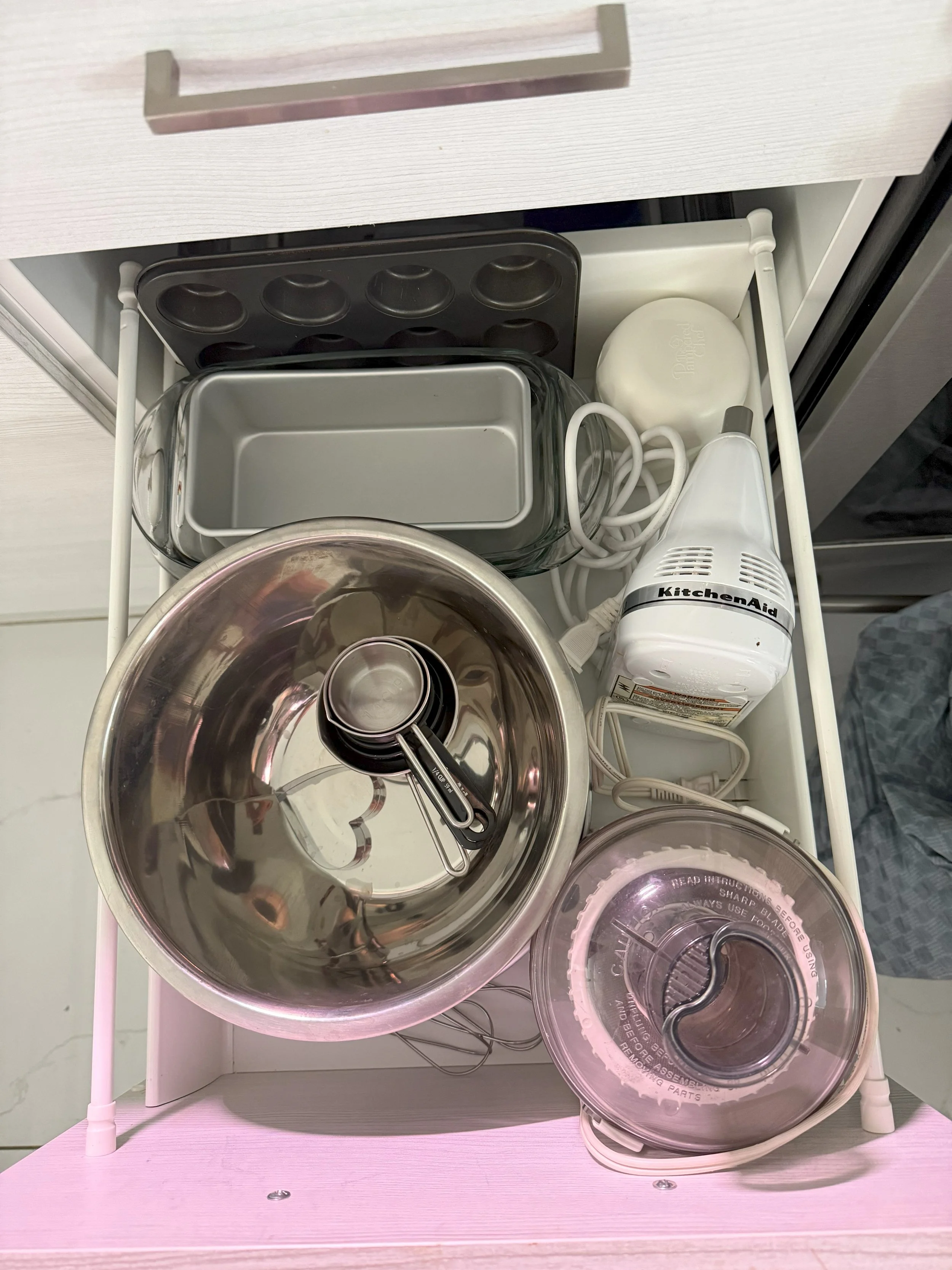 Baking Ware - After
Relocated water bottles to everyday use glasses for this athletic client