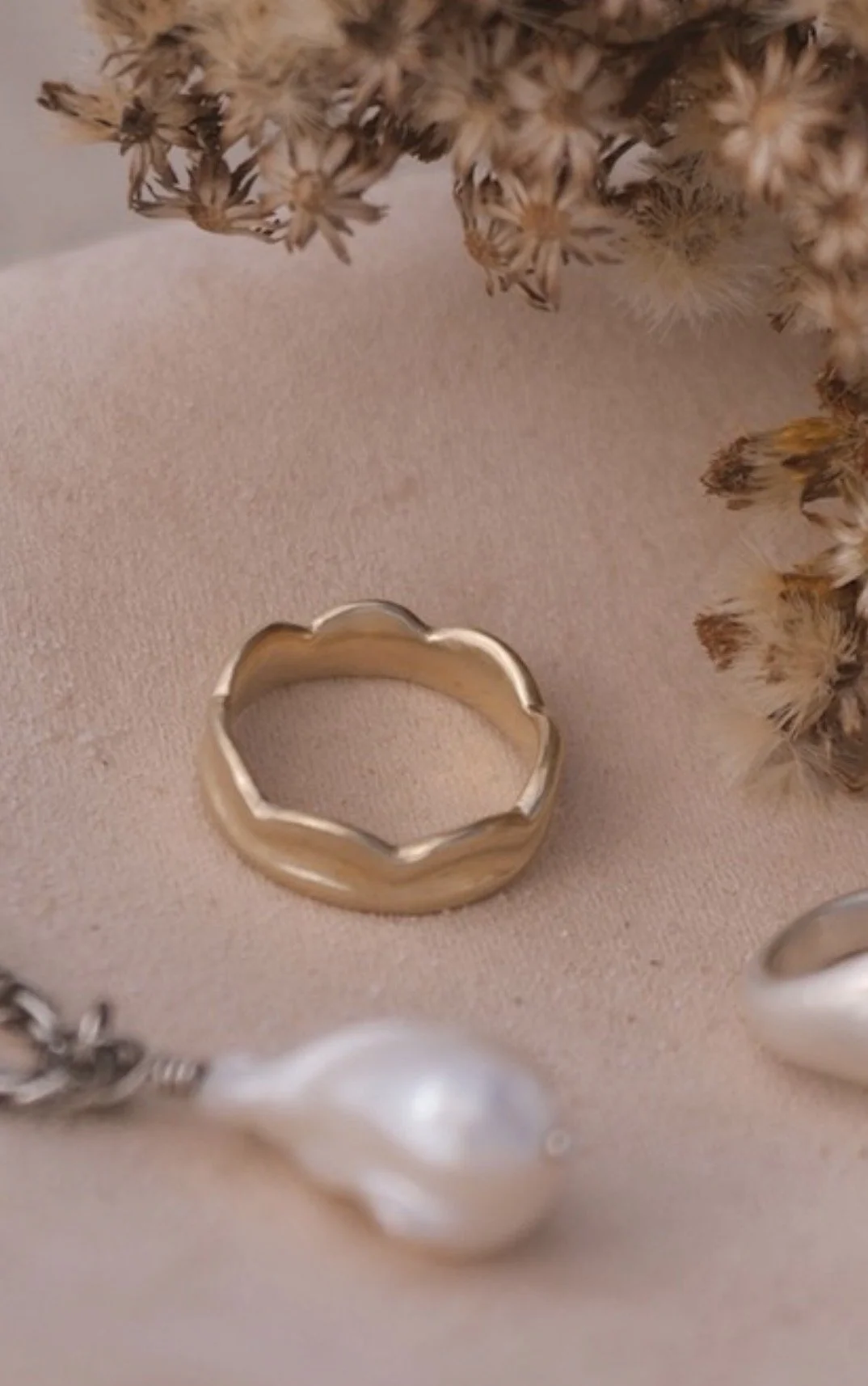 B7B band crown ring 3.jpg