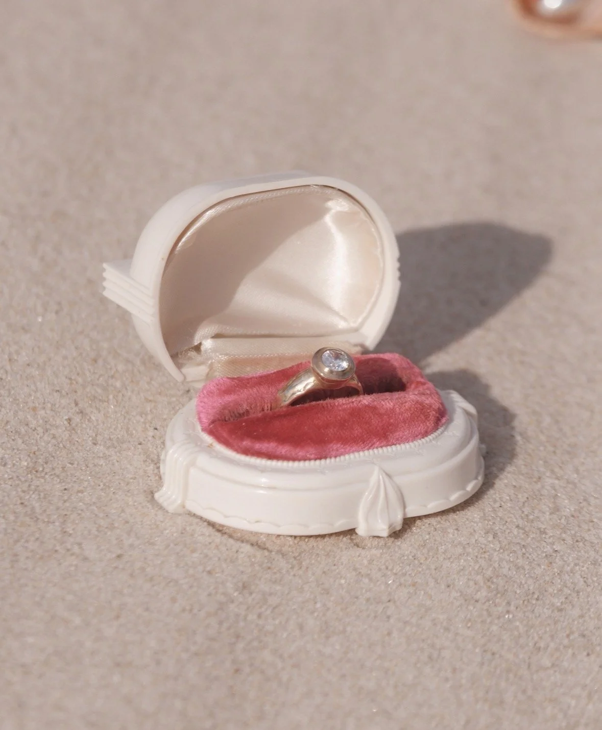 B7B engagement ring 1ct.jpg