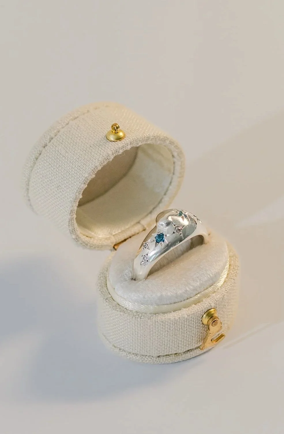 Lucky+7+ring+925+dmnd+topaz+side+veiw+in+box.jpg