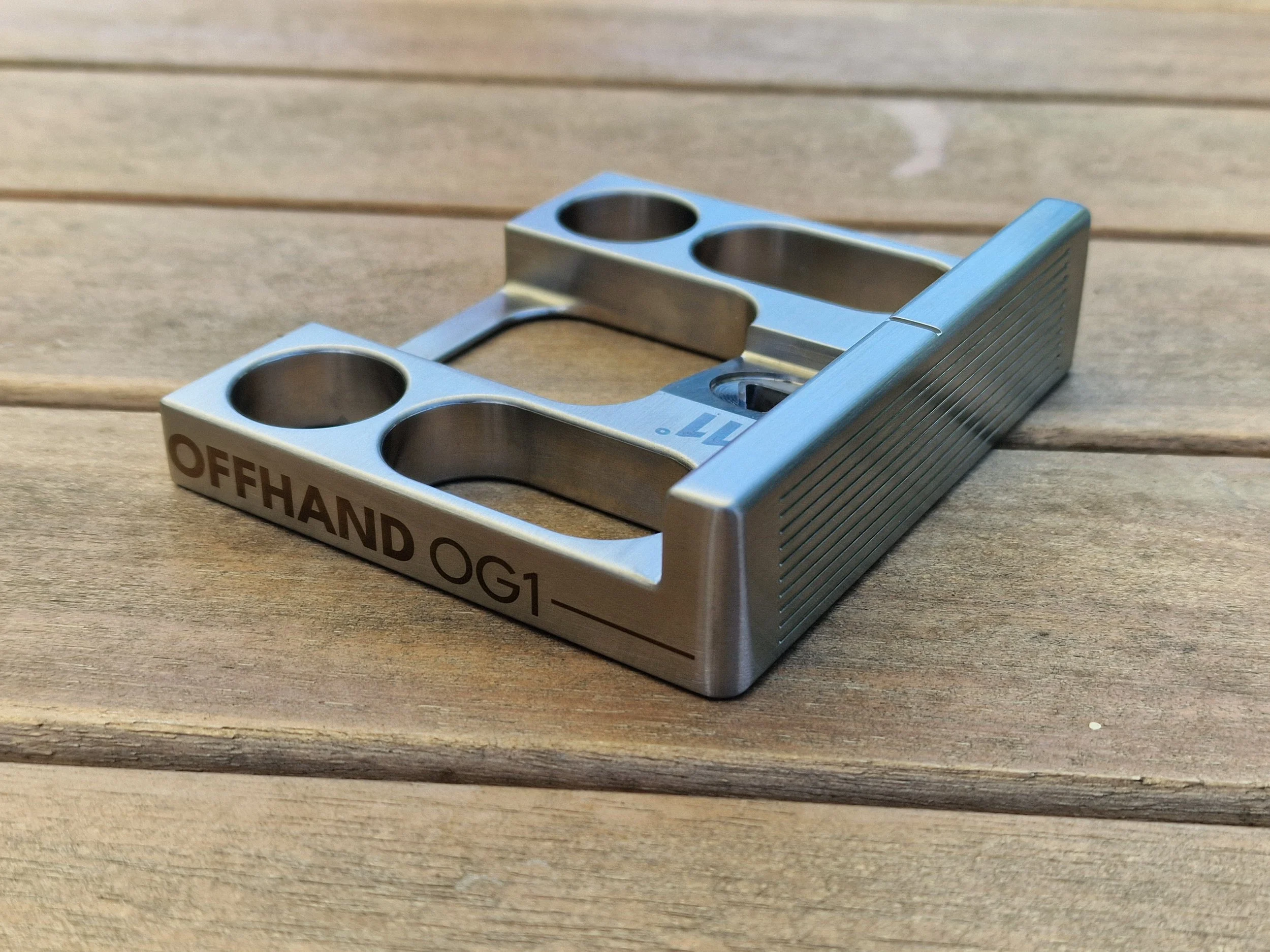 Offhand OG-1 Putter with one Shaft Type