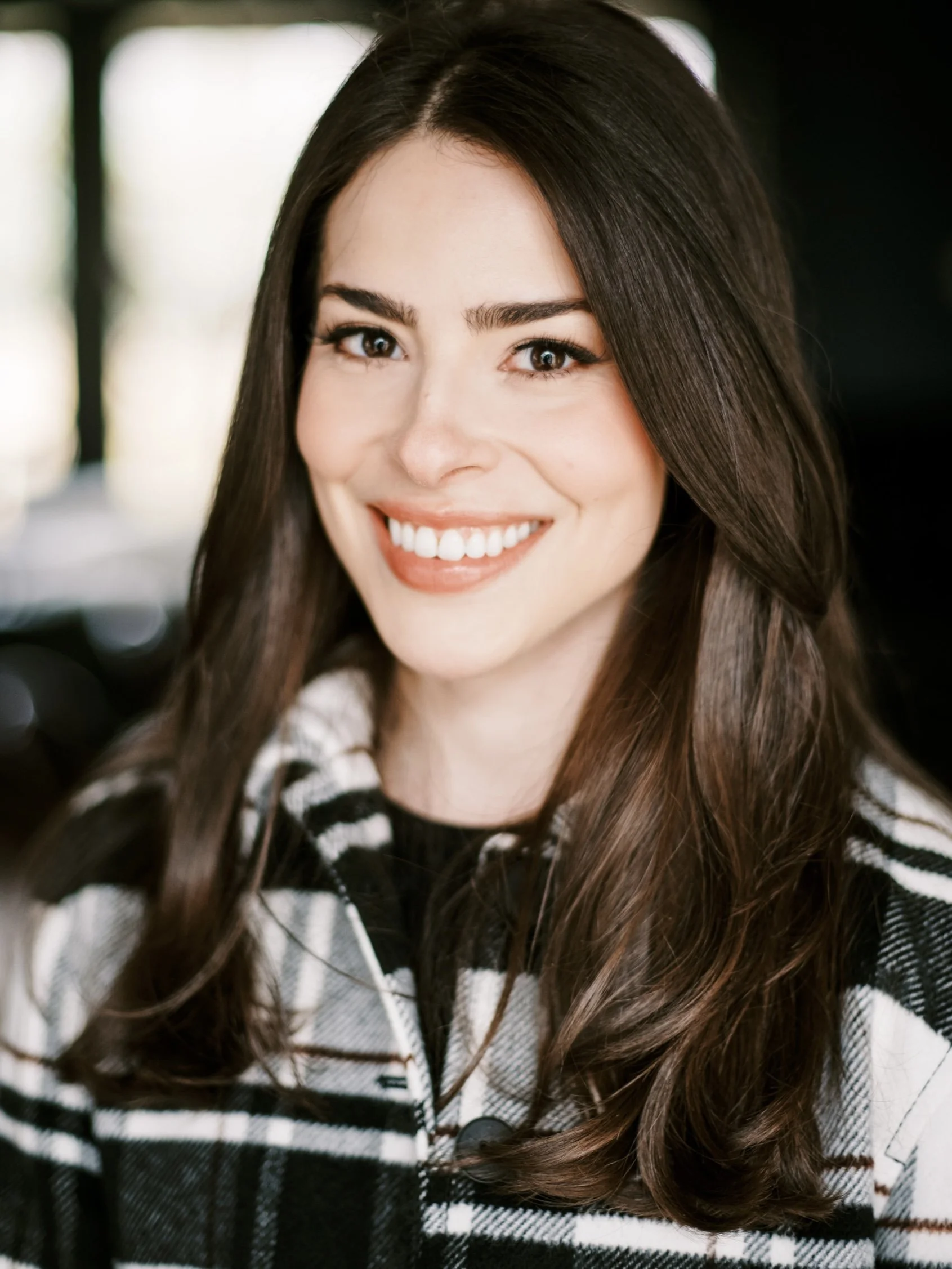 Victoria De Paula, LCSW therapist in New York City, specializing in anxiety, trauma and relationships.