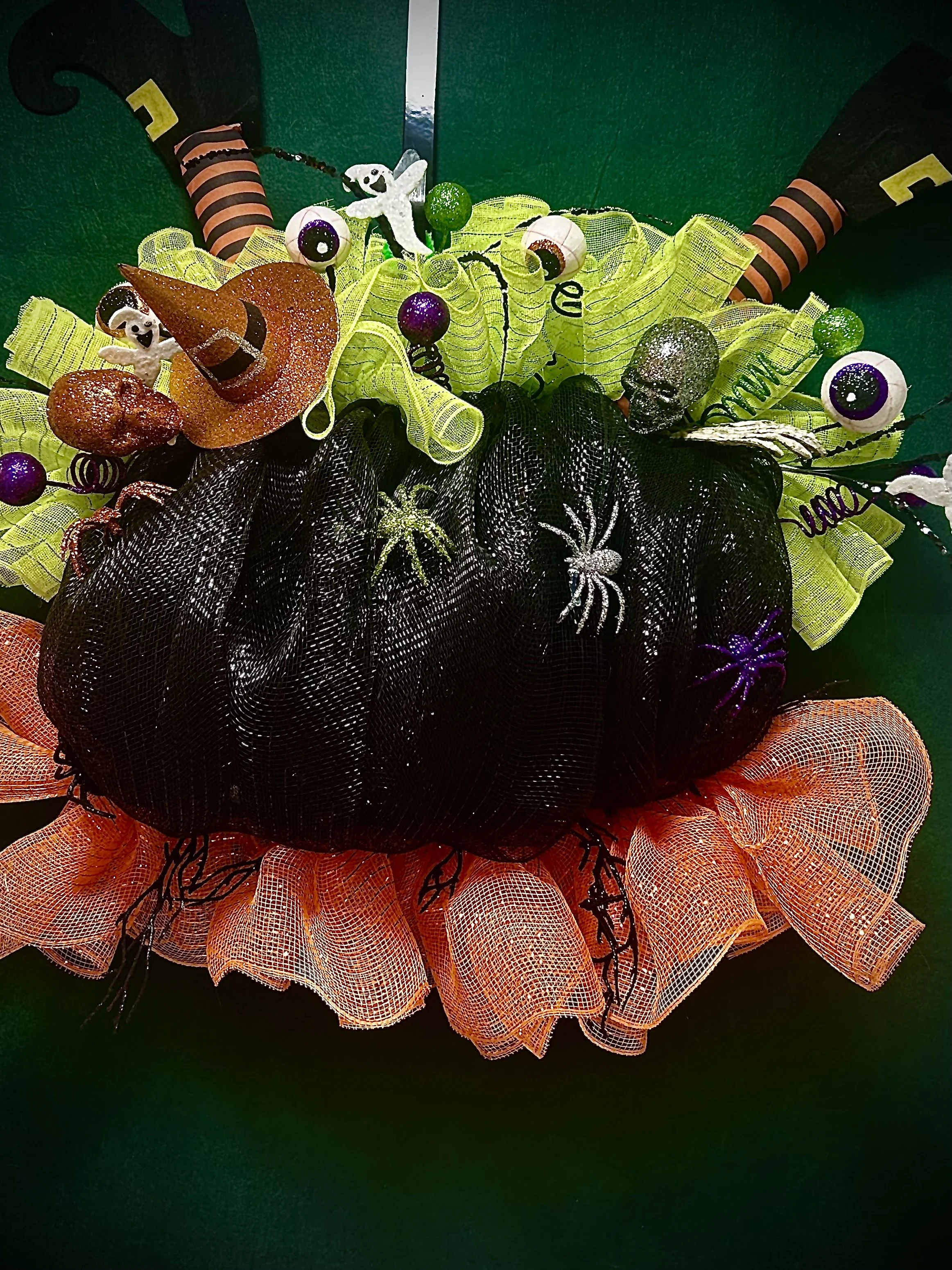 Cauldron Wreath for Halloween