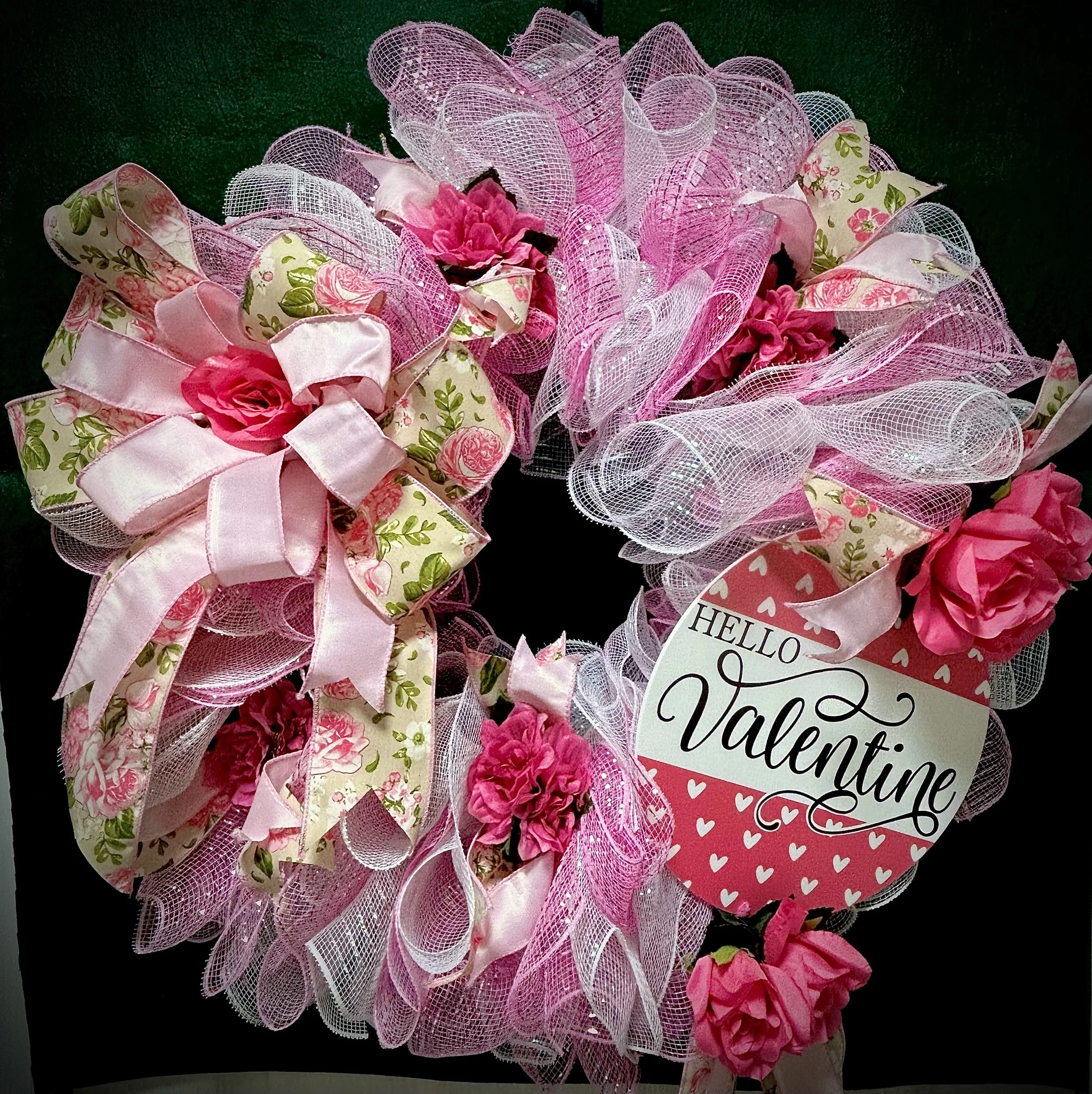 Elegant Valentine's Day Floral Wreath