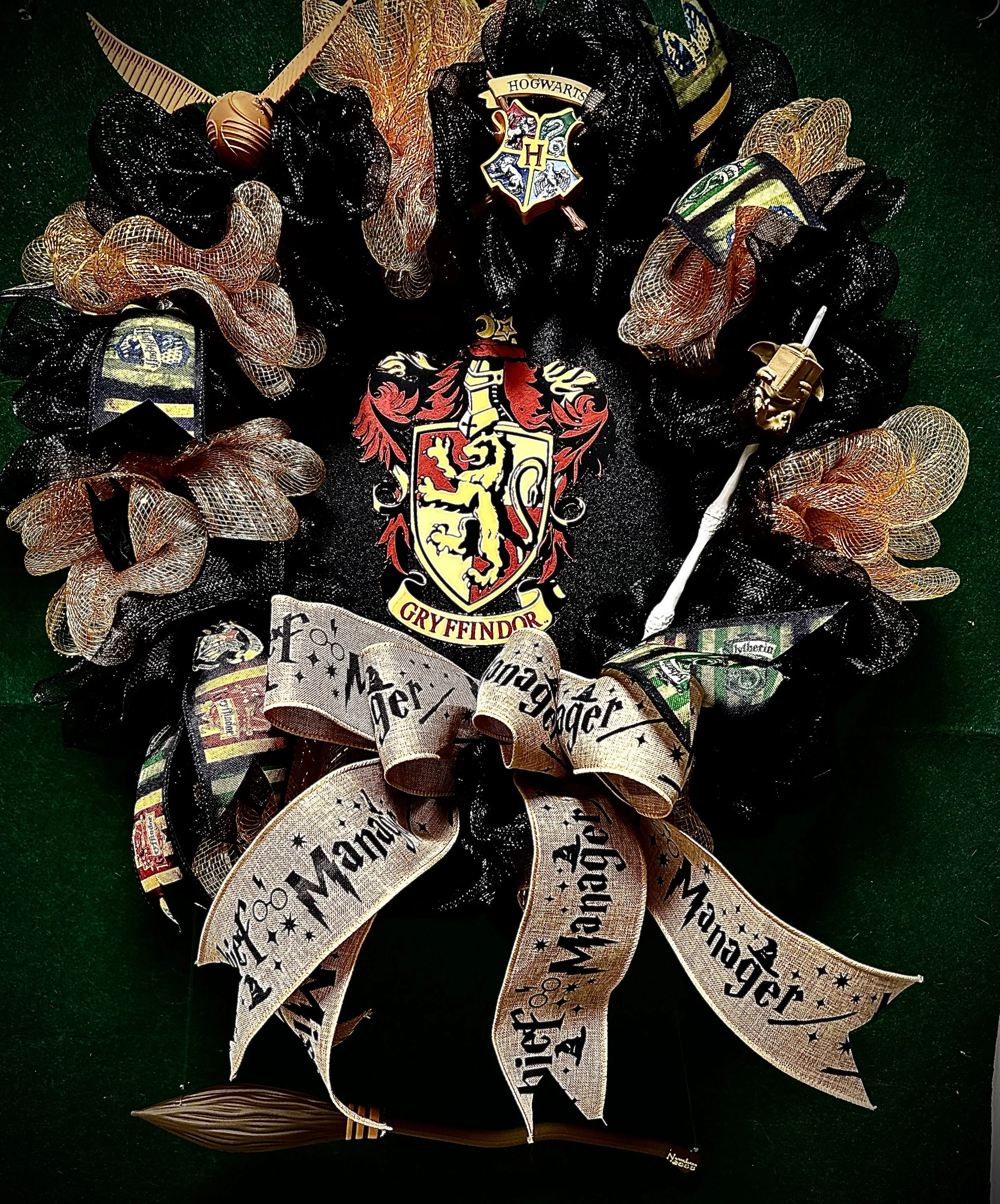 Harry Potter Gryffindor Magic Wreath
