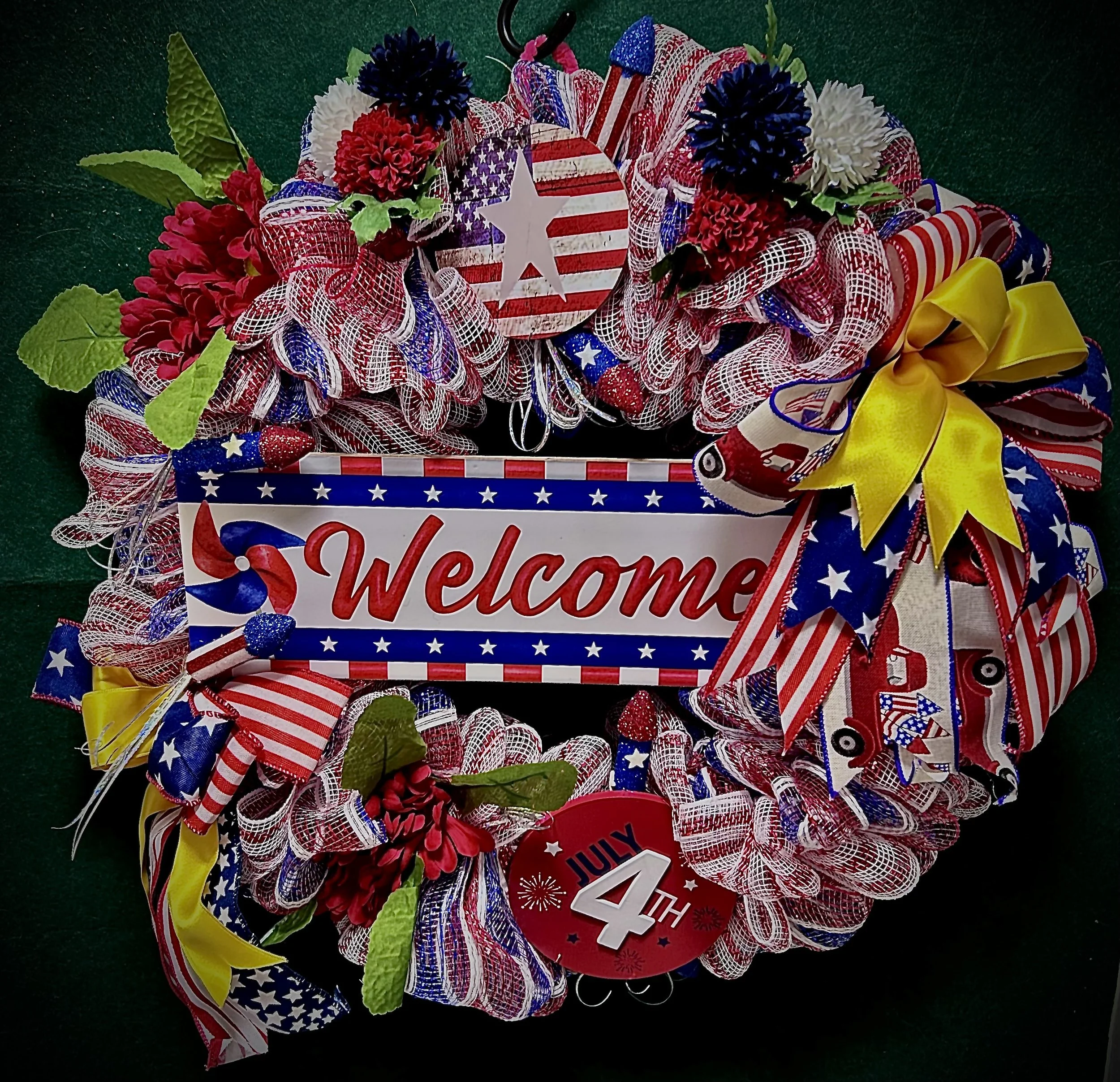Patriotic Welcome with yellow ribbon