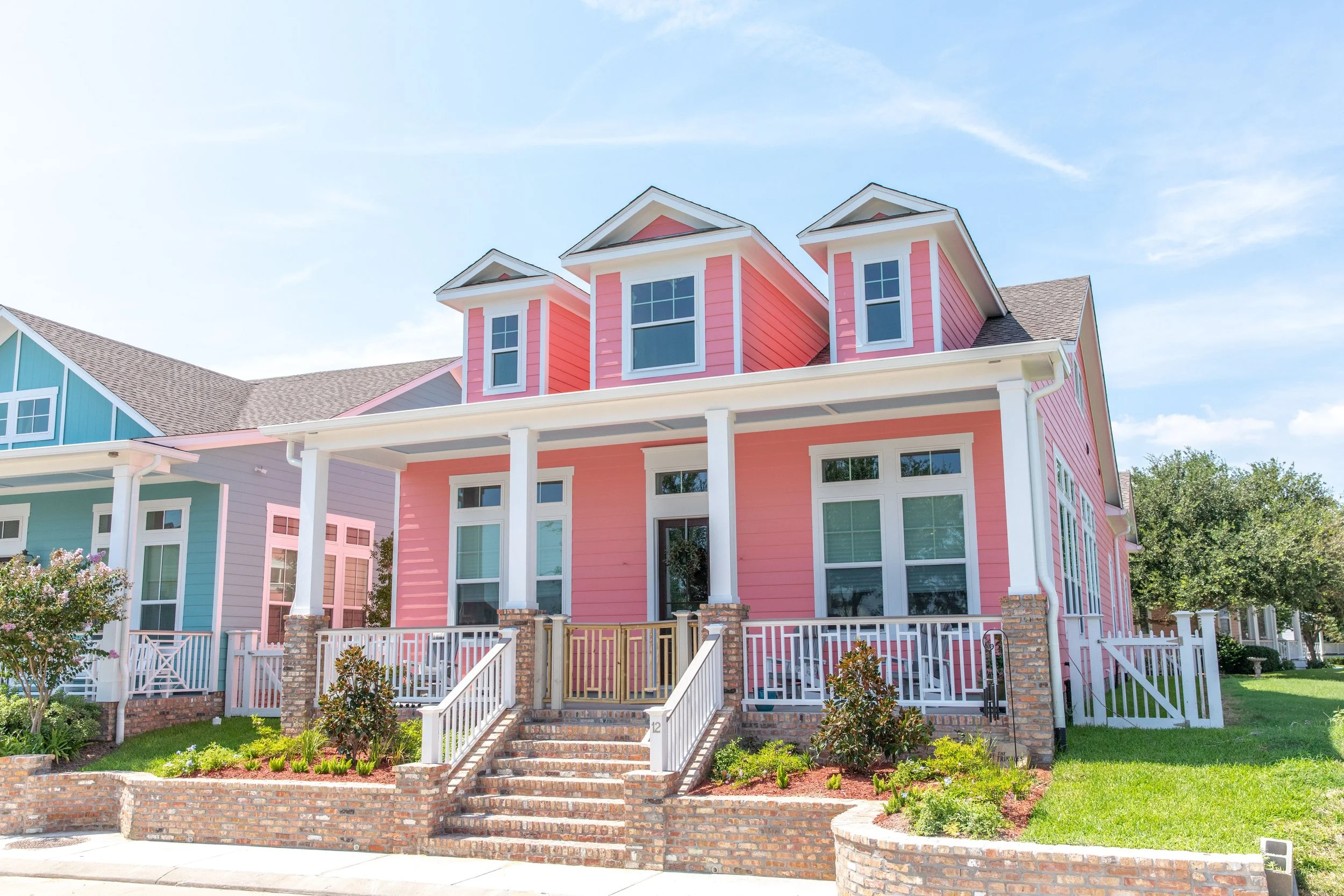 Ford Evia 12 Compass Circle Front Angle to West.jpeg