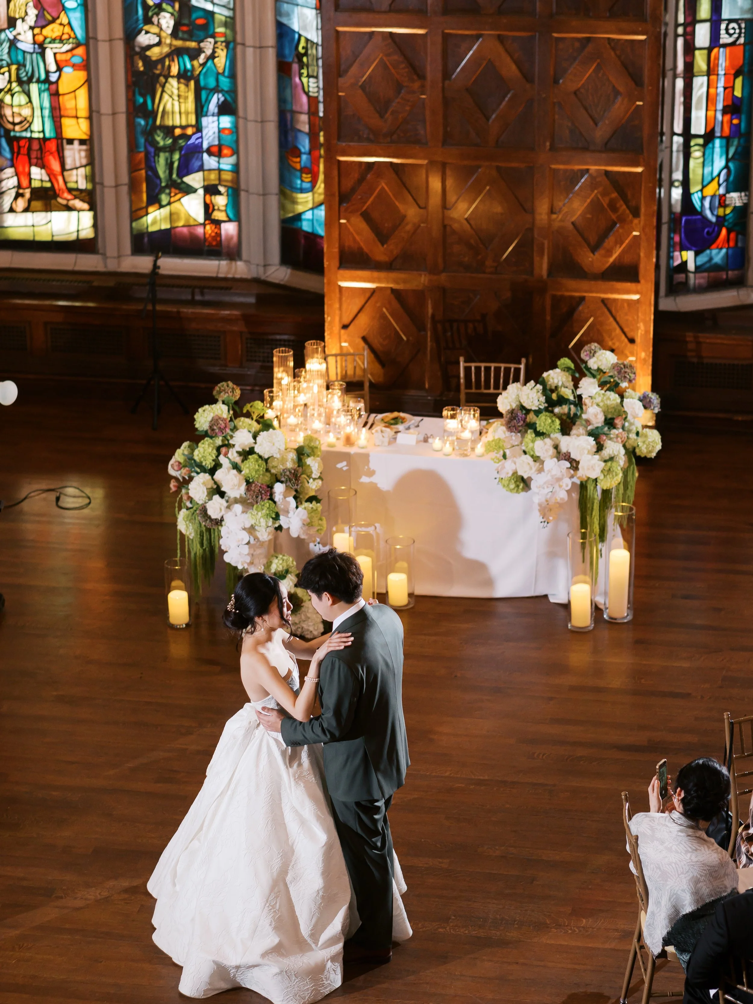 Just a few of our favorites. 🤍

Venue/Catering/Bar - @hotel_kansascity 
Hair &amp; Makeup - @bronzedandblushed
Photographer - @monphotographykc 
Videographer - I@igmw.photography
Cake/Dessert - @yassweetskc
Signage - @scriptyourevent
DJ/Photobooth -