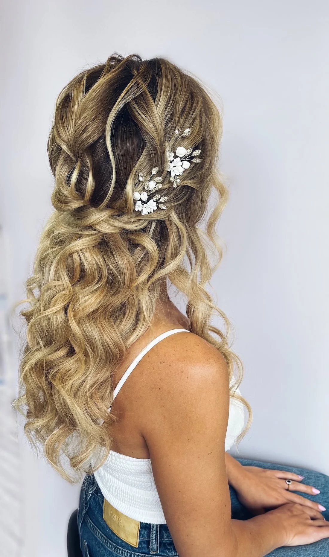 Hair-By-Kelsey-Luxury-Bridal-Hair-Stylist-Curly-Wedding-Hair.jpeg