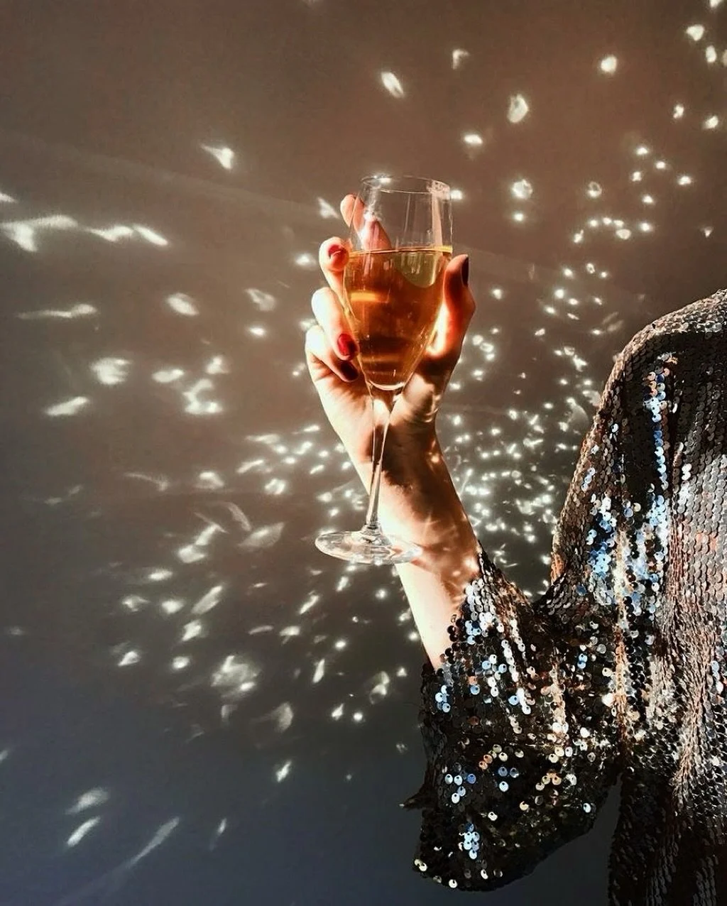 From New Year&rsquo;s parties to home d&eacute;cor that shines all year long, our mirrored creations turn ordinary moments into luminous memories.

Contact us for custom requests

#discosphere #discodecor #mirrordecor #newyeardecor #partydecor #holid