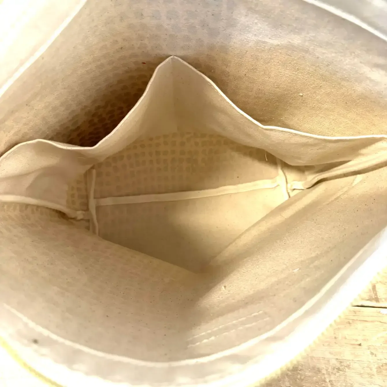 green floral tote interior.webp