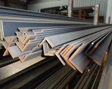Steel Angle Iron (sizes available: 100 x 65; other dimensions can be ordered and available within 48 hours)