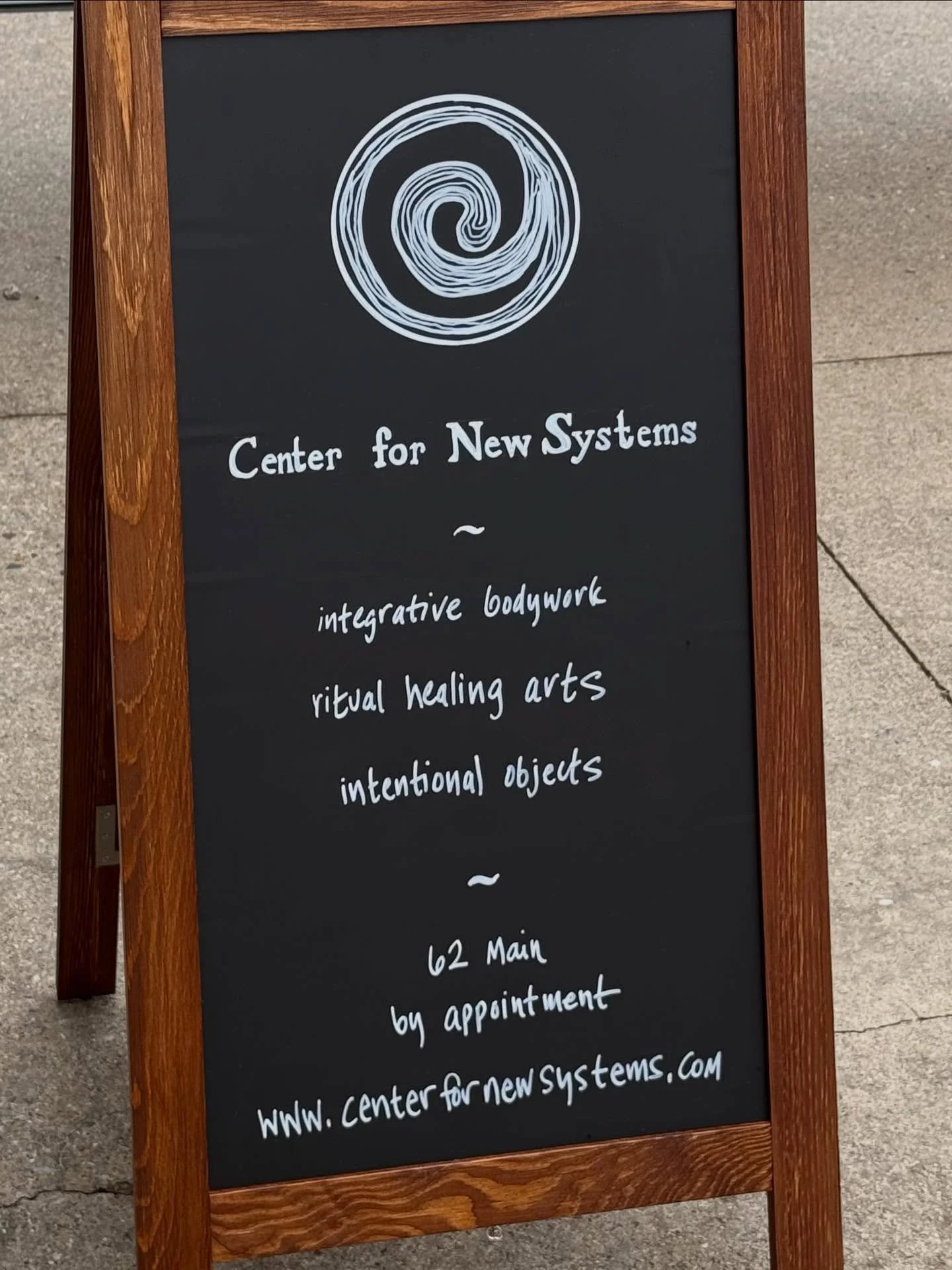 ~ sending signs // making it easier for the spirits to find me this weekend ~

With warmth and gratitude,
H
_
#belfast #belfastmaine #bodyworker #massagetherapy #ritualarts #healingarts #holistichealth #wellness