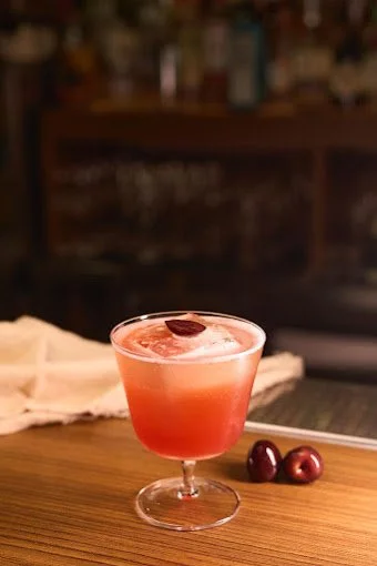 Underpass restaurant 3.jpg