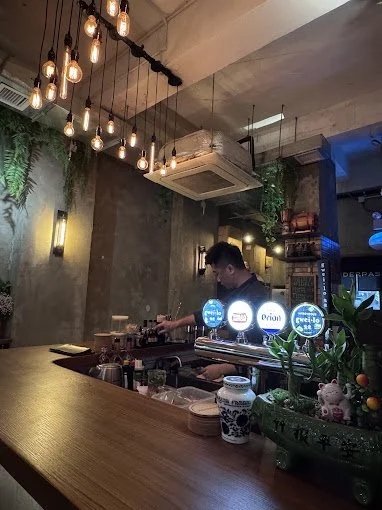 Underpass restaurant 2.jpg