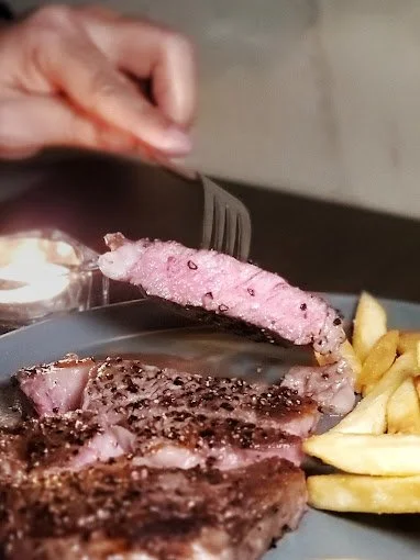 Underpass restaurant 999997.jpg