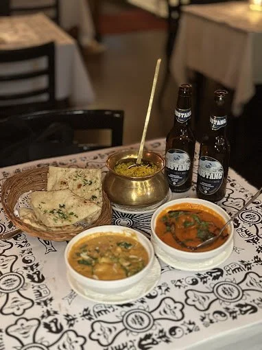 Nepal restaurant 999996.jpg