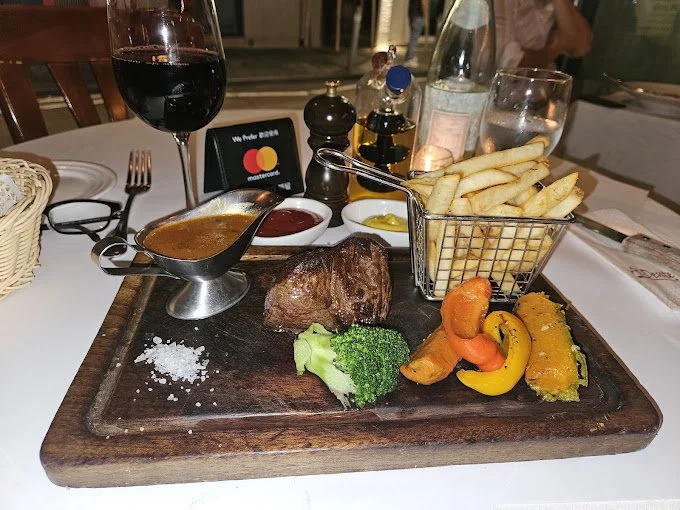 Nepal restaurant 95.jpg