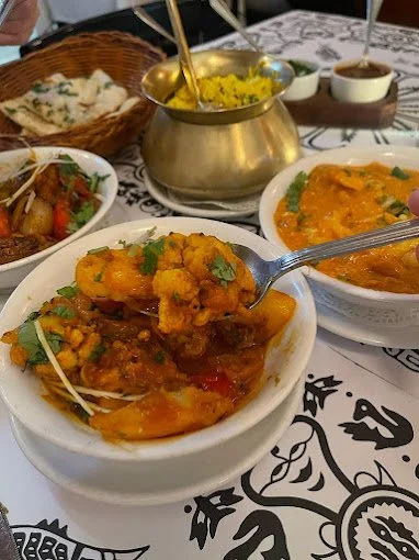 Nepal restaurant 999992.jpg