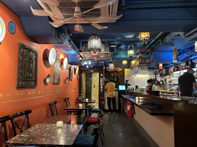 Sahara lounge 93.jpg