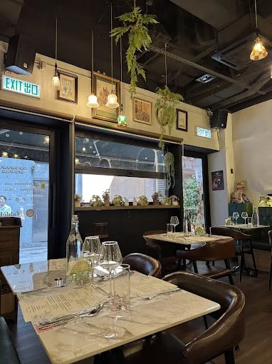 Fable French restaurant 109.jpg