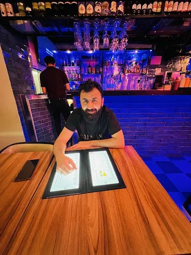 27 Kebab House 72.jpg