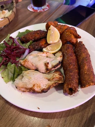 27 Kebab House 81.jpg