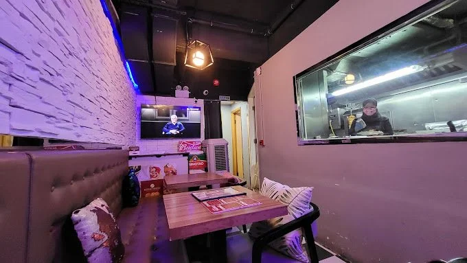 27 Kebab House 86.jpg