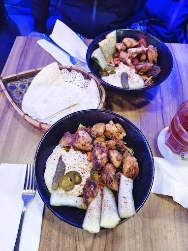 27 Kebab House 91.jpg