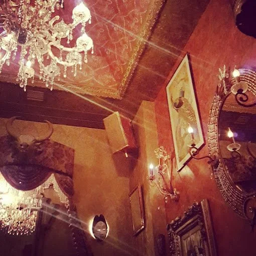 Le Boudoir 69.jpg