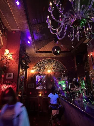 Le Boudoir 118.jpg