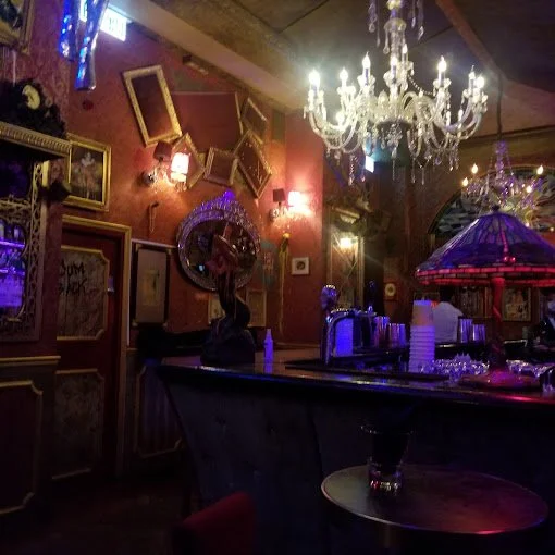 Le Boudoir 119.jpg