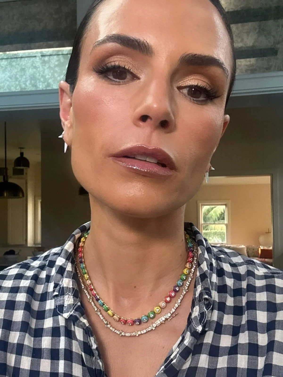 One of my favorite makeup looks to date on @jordanabrewster | Makeup by Lacey | Hair @ingridthehairartist | Brows @michellekmontecitobrowstudio | #805makeup #1111 #jordanabrewster #mua