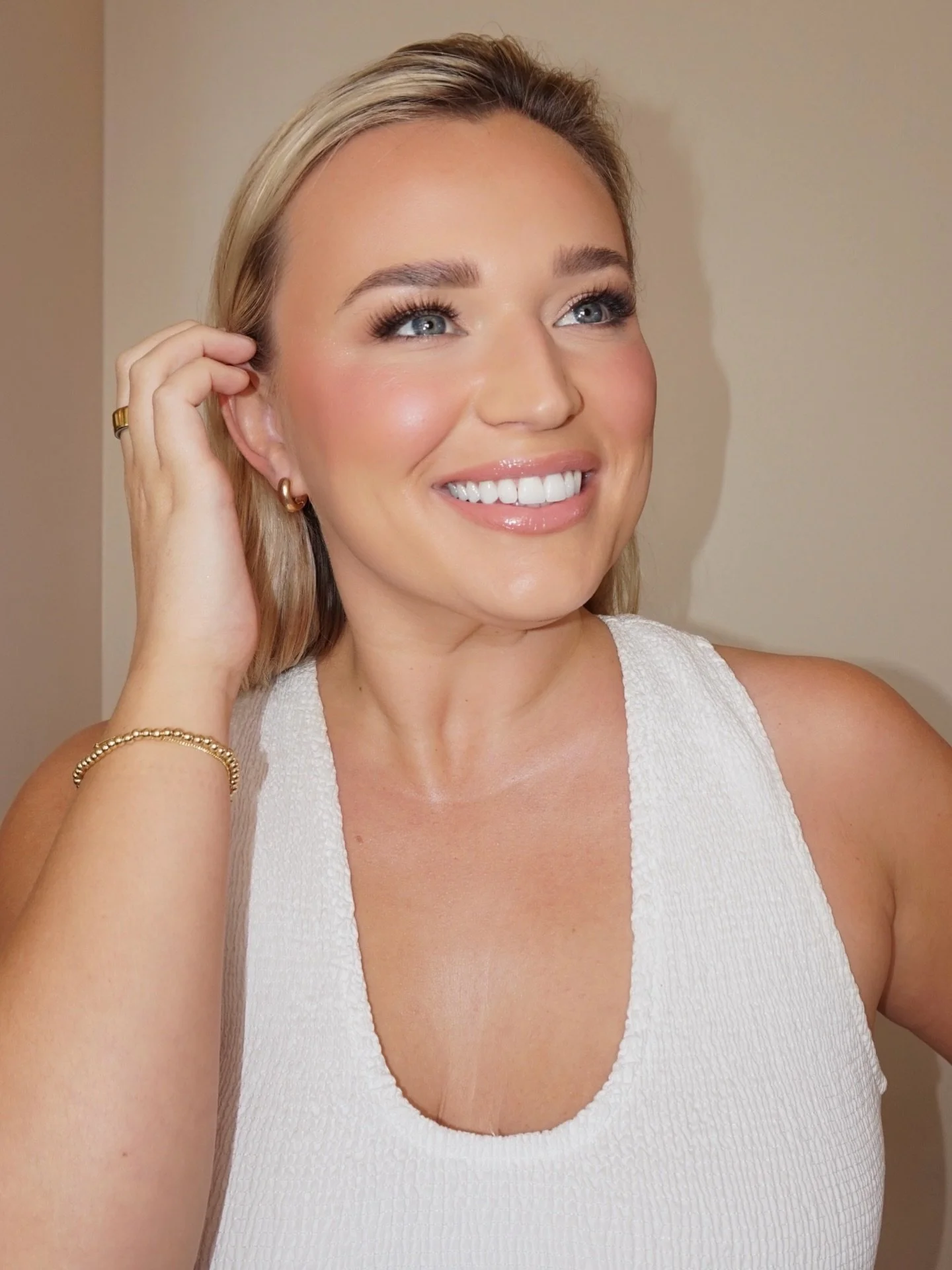 Soft pink makeup 🌸 on @morganbartlein for @_lovelaurarocha bridal hairstyling class! | Makeup by Lacey | #805makeup #bridalmakeup #softglambridalmakeup #santabarbaramakeupartist