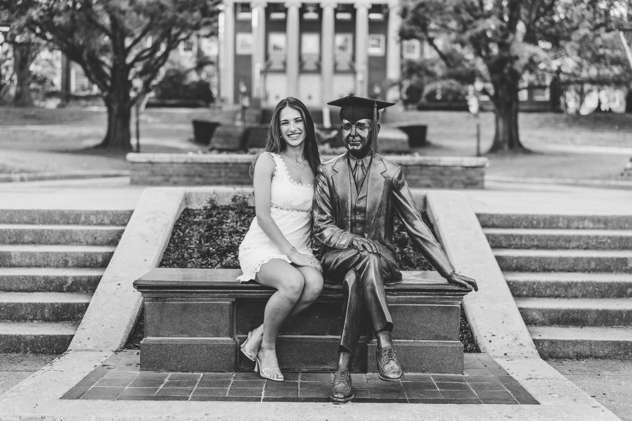 Anna&Kirsten Statue (2 of 9).jpg