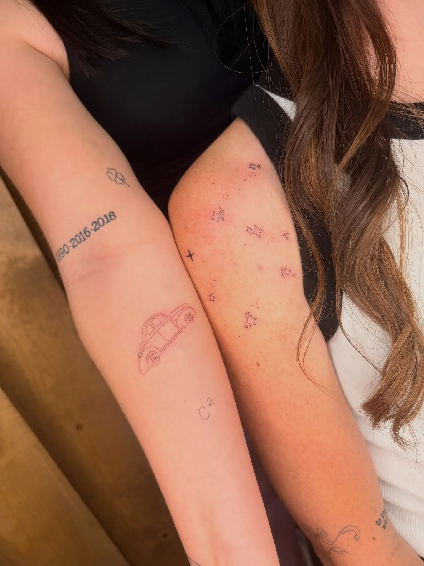 Two teachers, finally off the clock and chasing a little adventure ✨
They came in wanting something meaningful&mdash;but also just fun.

A delicate constellation to represent the paths they&rsquo;ve followed and the ones still ahead&hellip;
paired wi