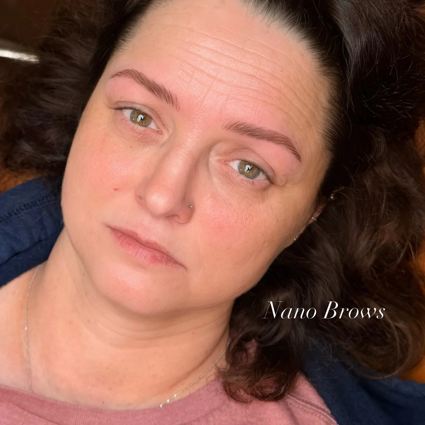 Nano brows look beautiful on all skin types ✨ Designed to mimic soft, natural hair strokes, they create a fuller, lifted look that instantly brightens your face and gives a more youthful feel. The best part? You wake up looking fresh, polished, and e