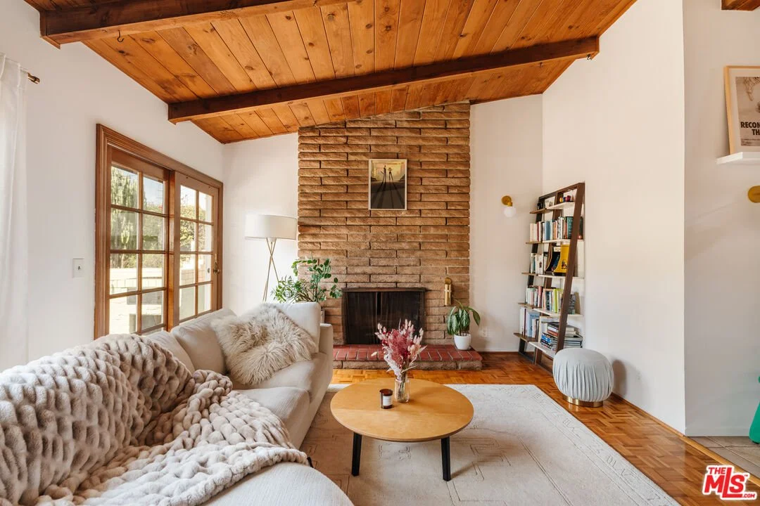 11801 Wagner St | 1,715,000